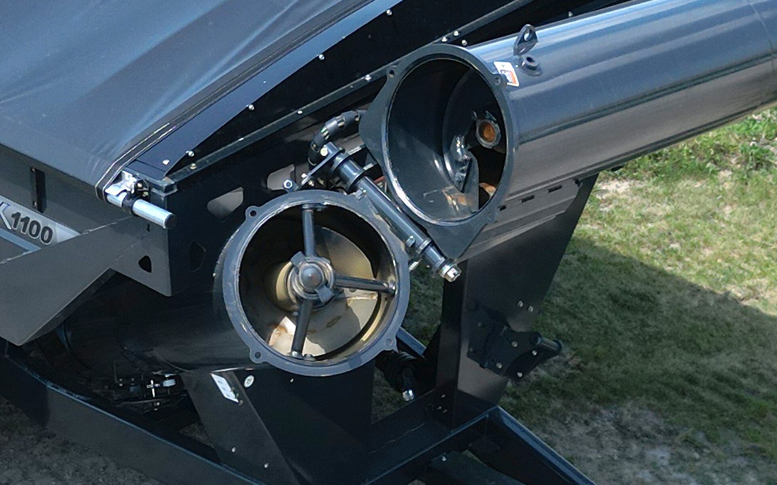 Grain Augers And Conveyors